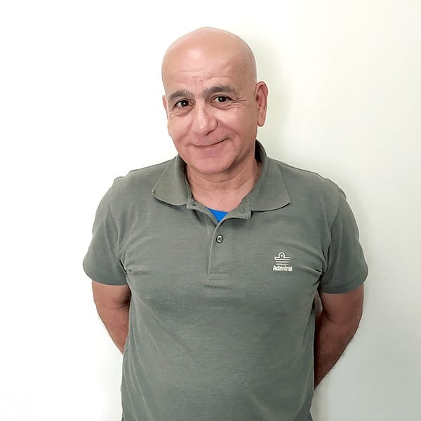 רו"ח אבי אומסי
