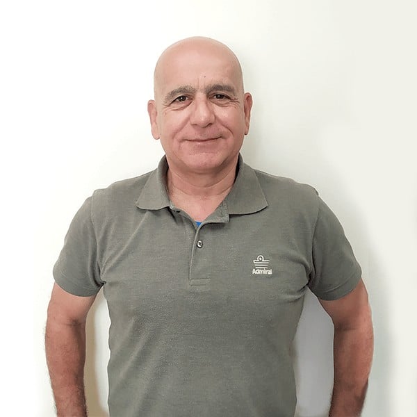 רו"ח אבי אומסי